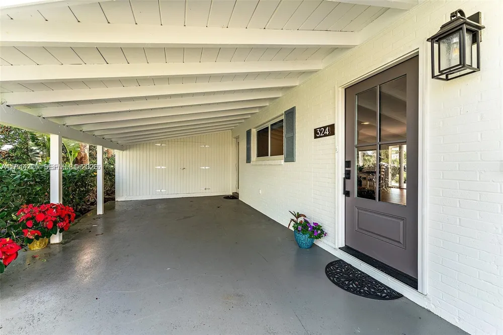 324 Tequesta Tequesta, FL 33469