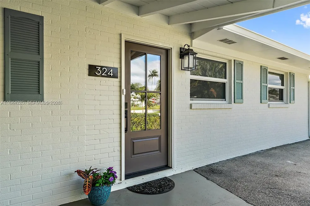 324 Tequesta Tequesta, FL 33469