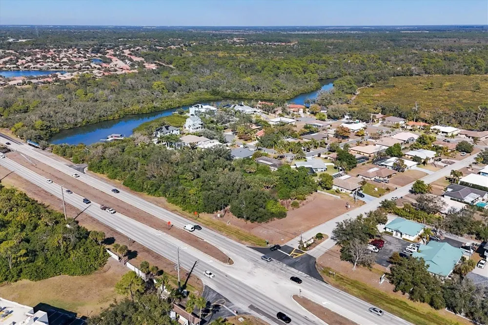 2099 S TAMIAMI TRAIL Osprey, FL 34229