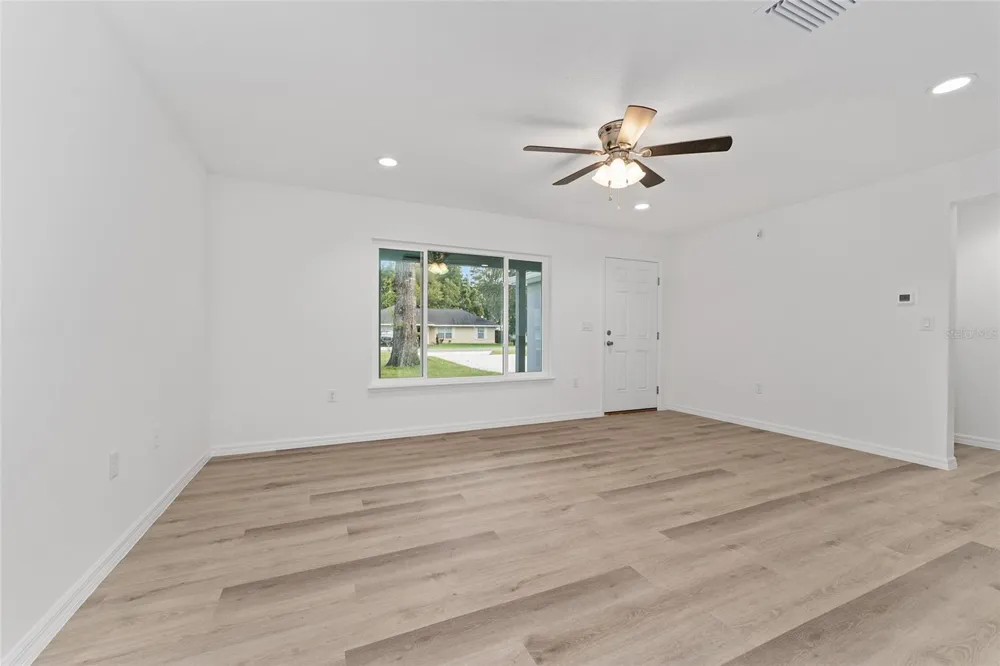 13119 NE 7TH LOOP Silver Springs, FL 34488