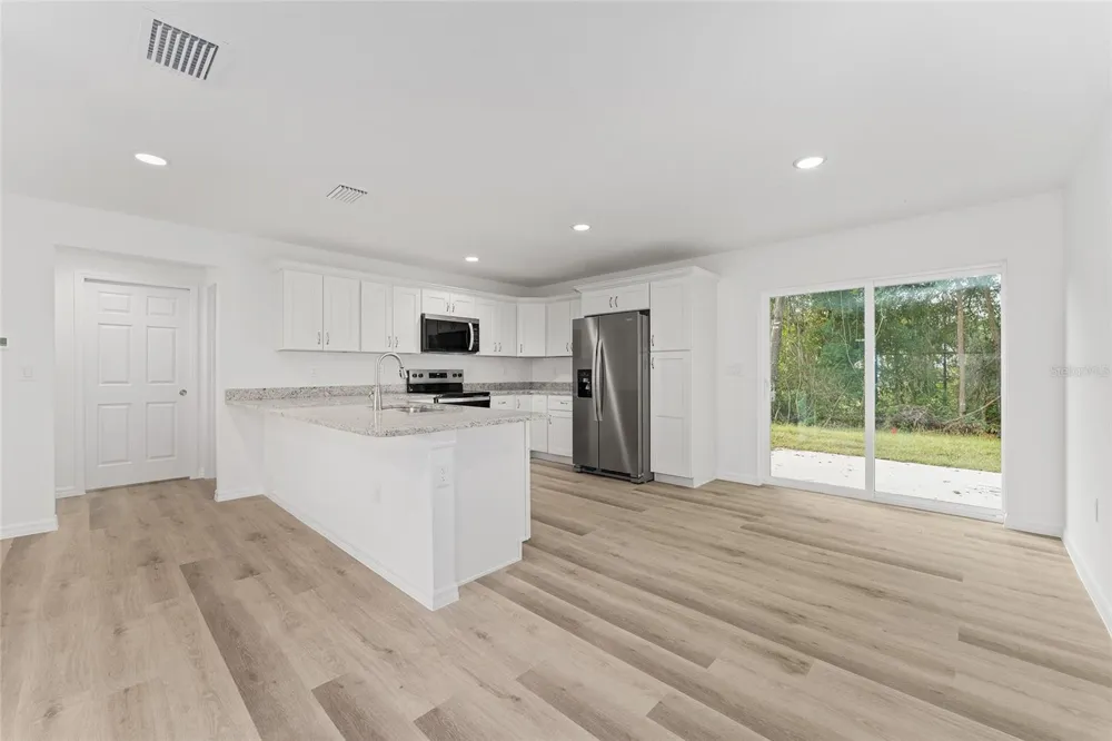13119 NE 7TH LOOP Silver Springs, FL 34488