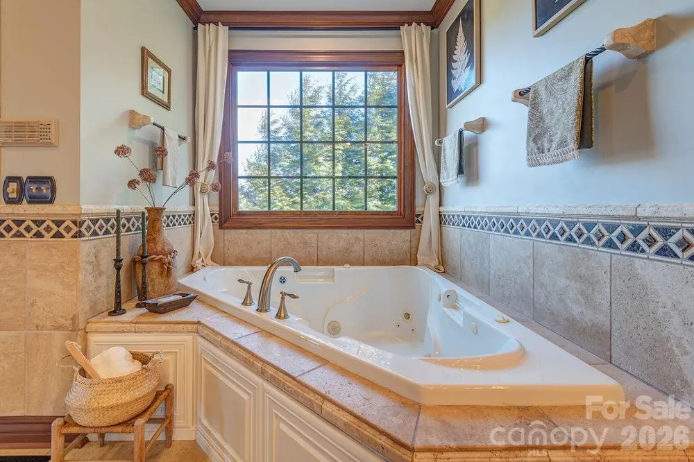 76 Bradford Vistas Drive Fletcher, NC 28732