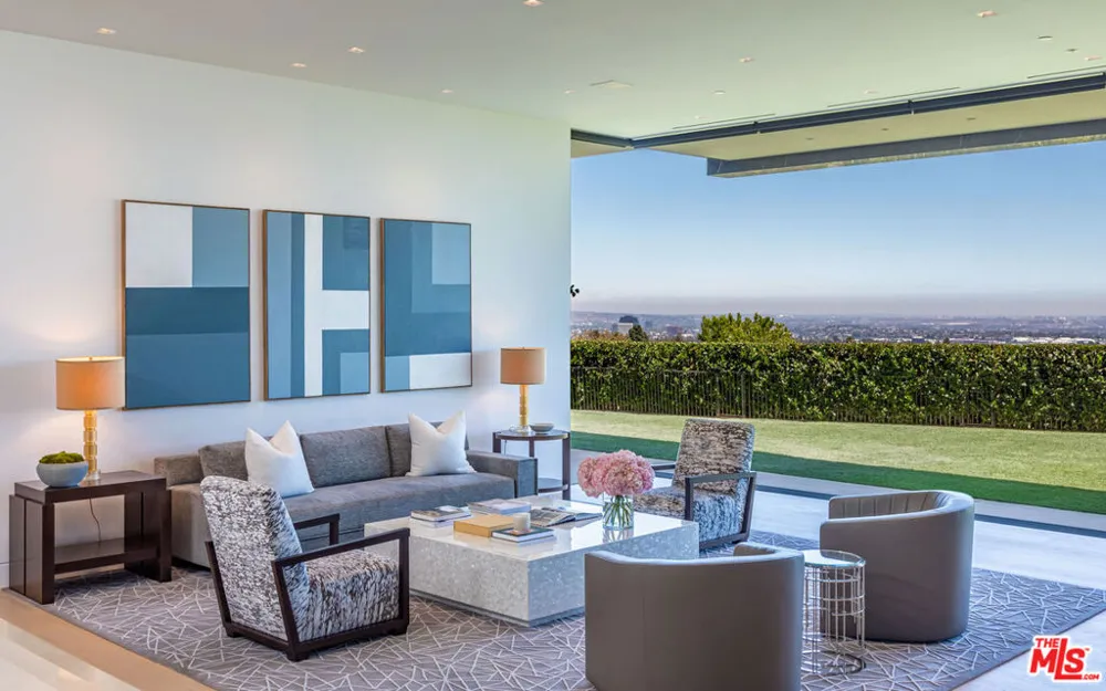 1601 Casale Road Pacific Palisades, CA 90272