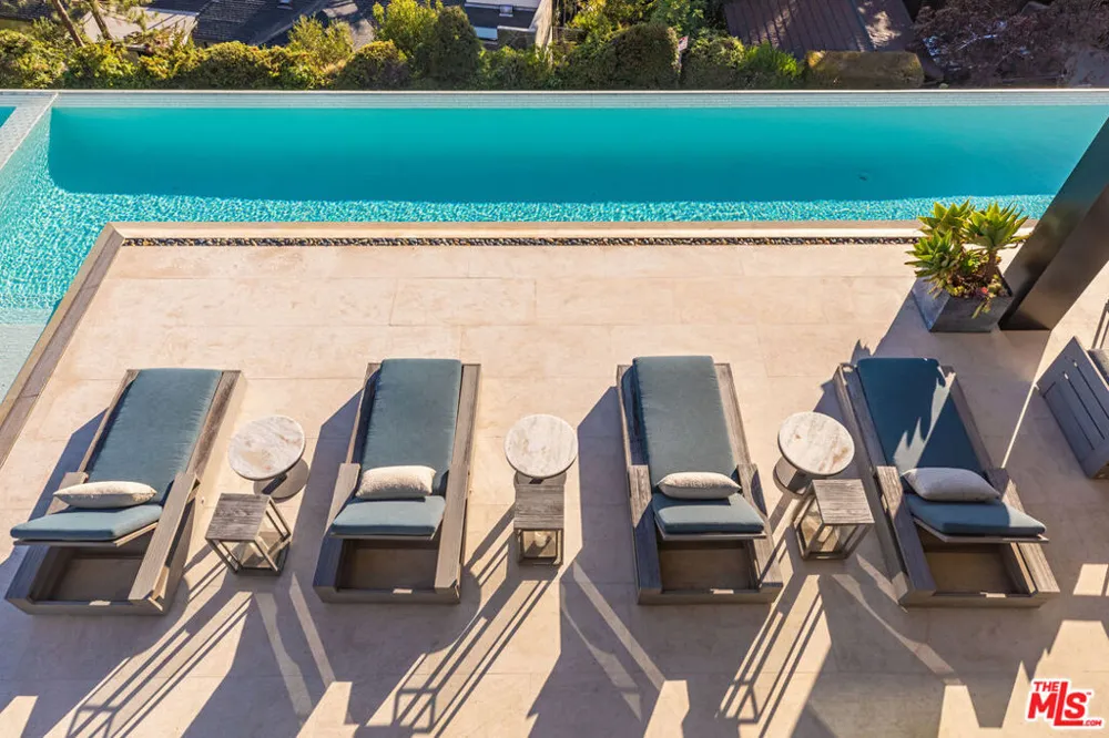1601 Casale Road Pacific Palisades, CA 90272