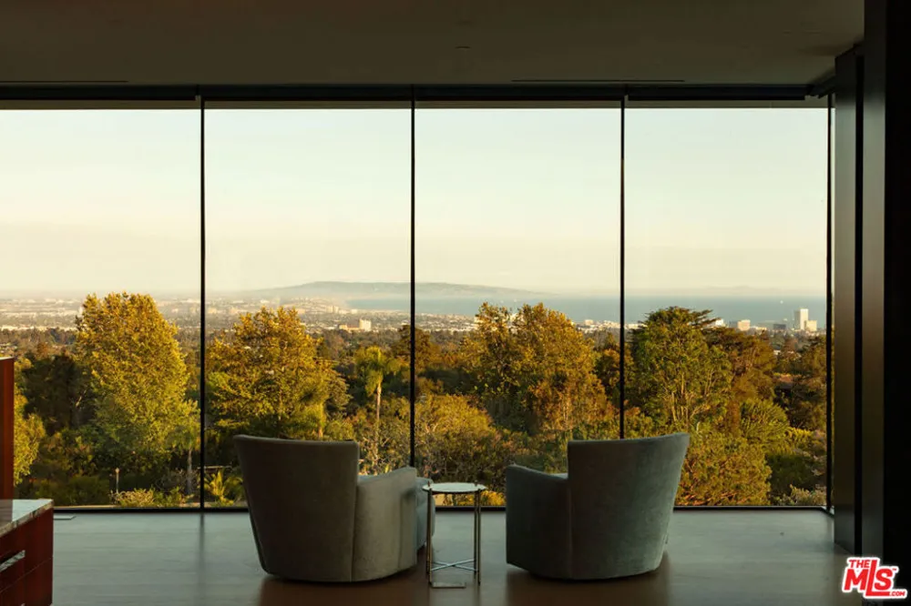 1601 Casale Road Pacific Palisades, CA 90272