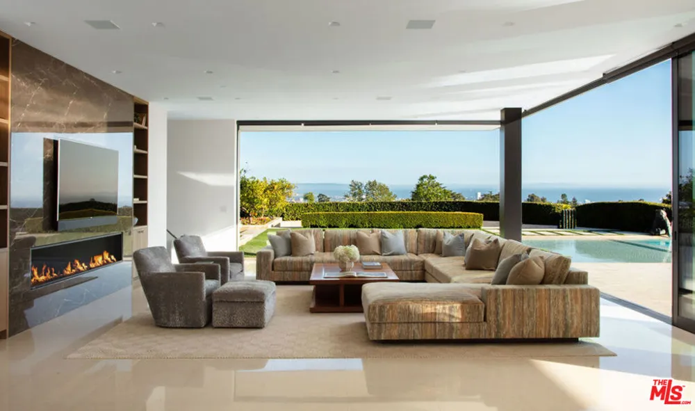 1601 Casale Road Pacific Palisades, CA 90272