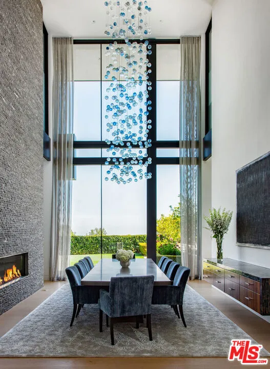 1601 Casale Road Pacific Palisades, CA 90272