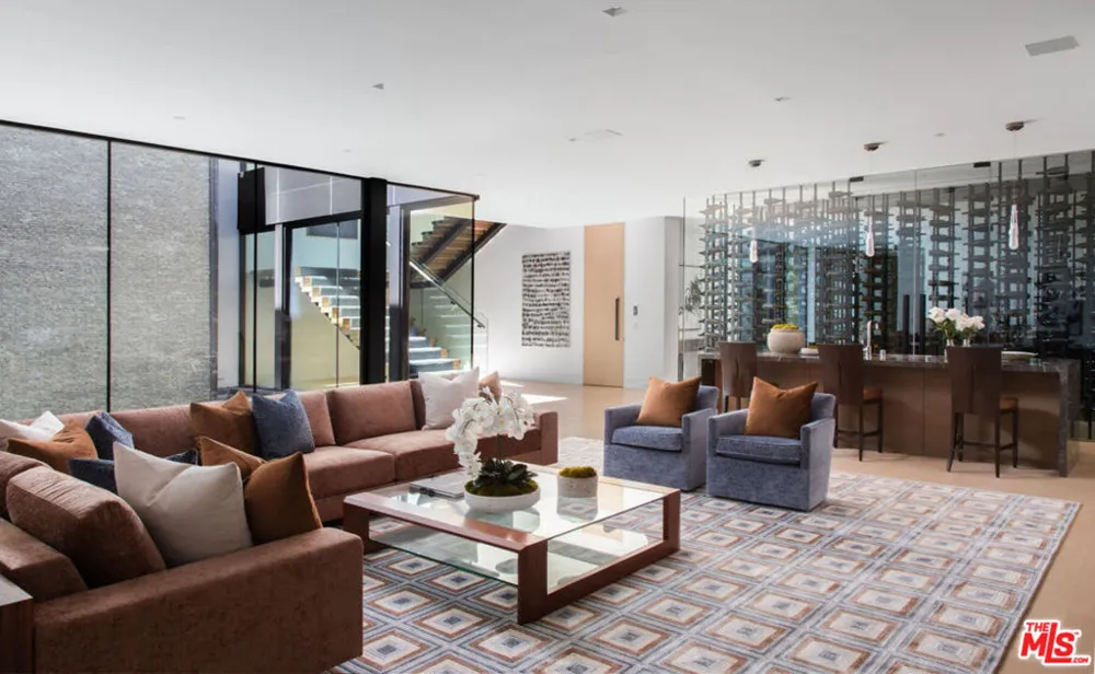 1601 Casale Road Pacific Palisades, CA 90272