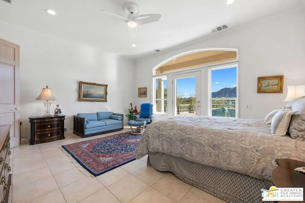 18 Cahuilla Hills Drive Palm Springs, CA 92264