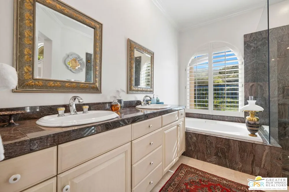 18 Cahuilla Hills Drive Palm Springs, CA 92264