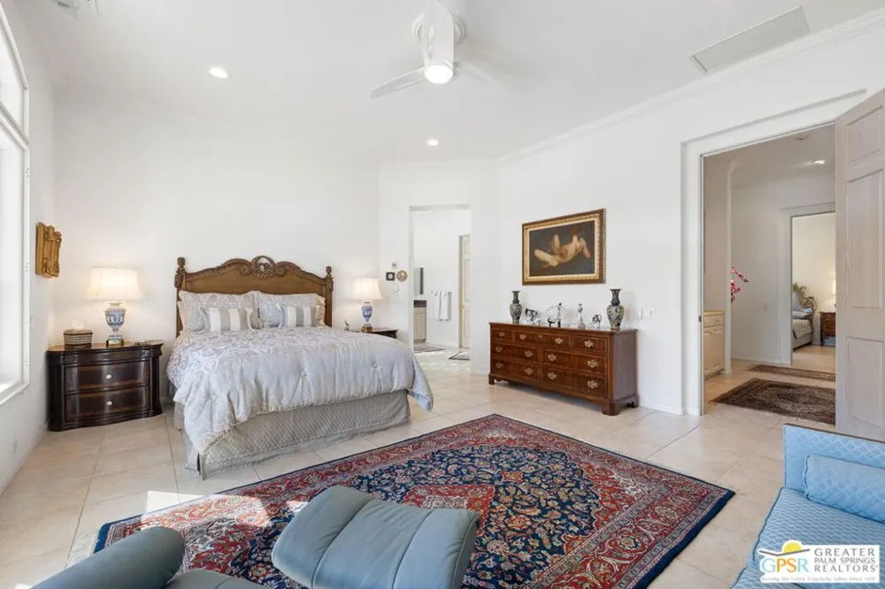 18 Cahuilla Hills Drive Palm Springs, CA 92264