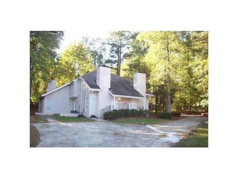 5582 Estates Court Norcross, GA 30093