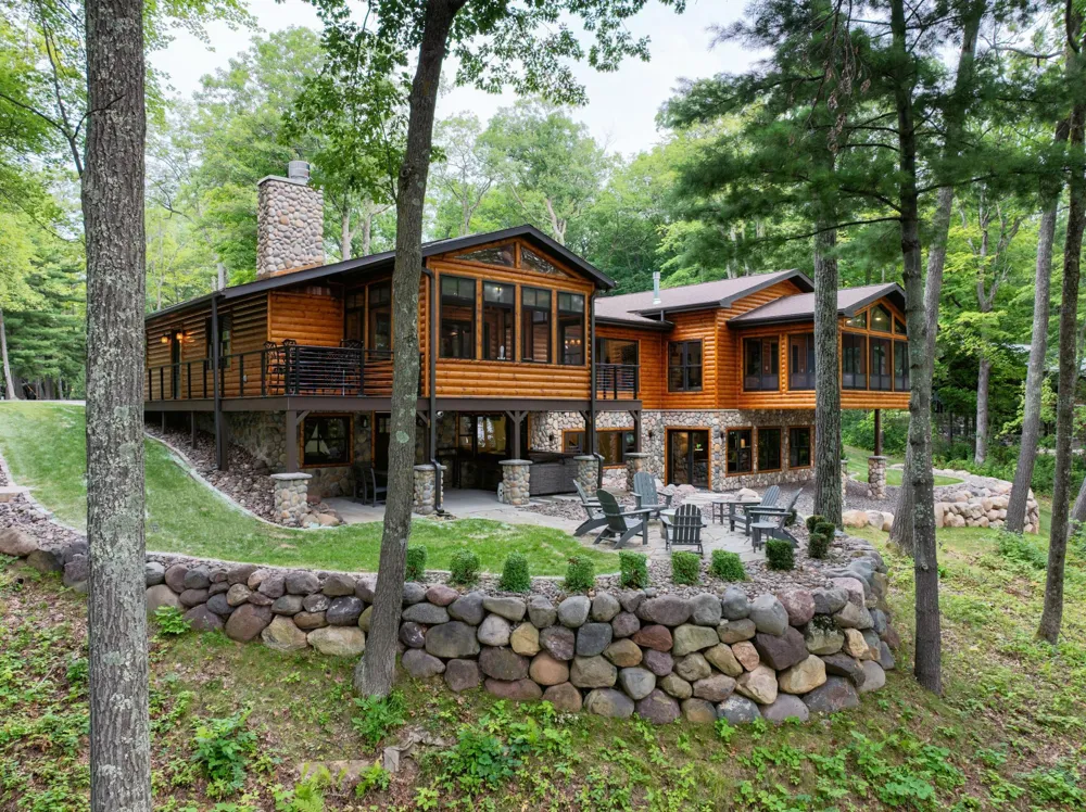 15648 W Victory Heights Circle Stone Lake, WI 54876