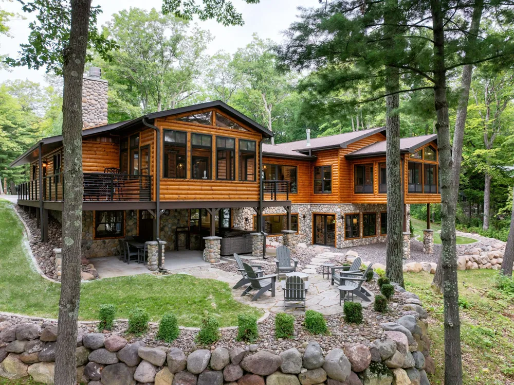 15648 W Victory Heights Circle Stone Lake, WI 54876