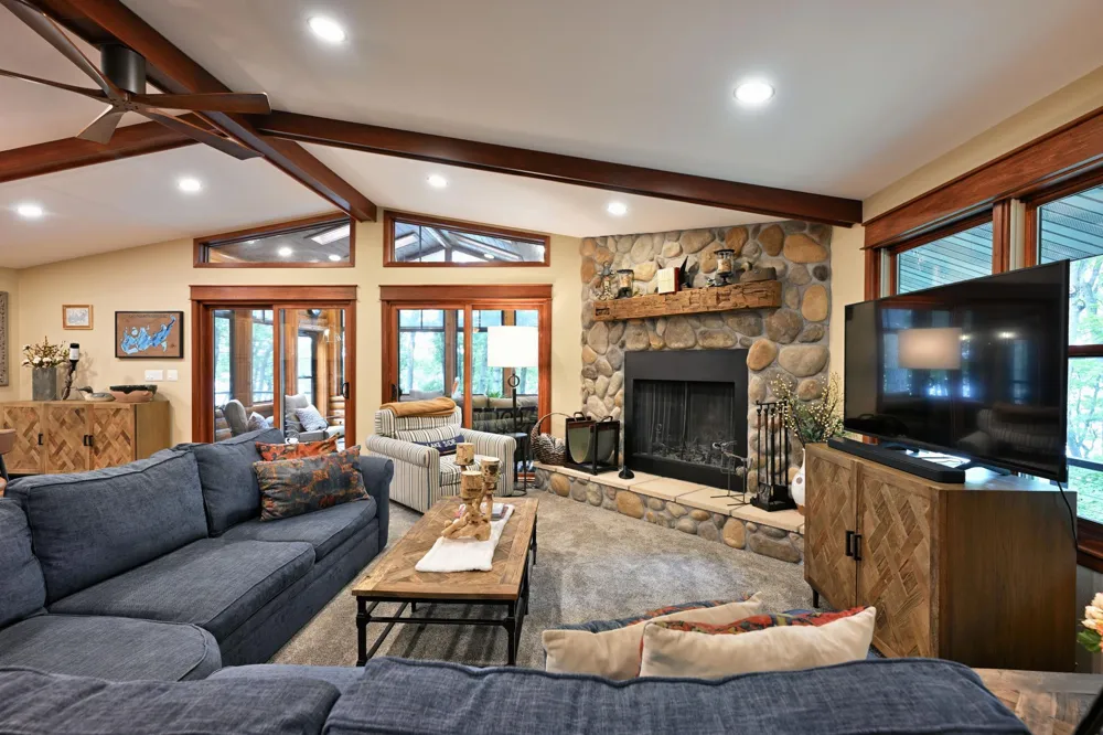 15648 W Victory Heights Circle Stone Lake, WI 54876