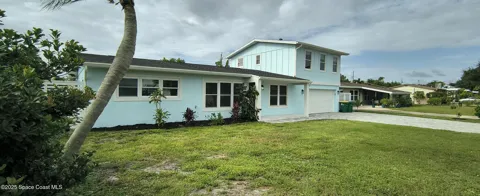 216 NE 3rd Street