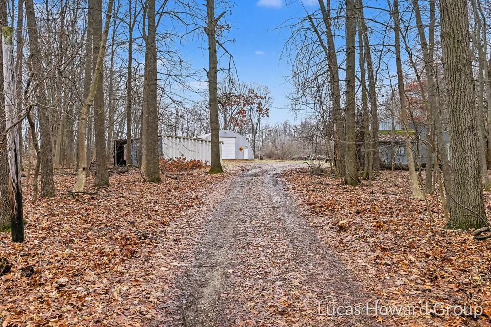 E TU AVENUE Vicksburg, MI 49097