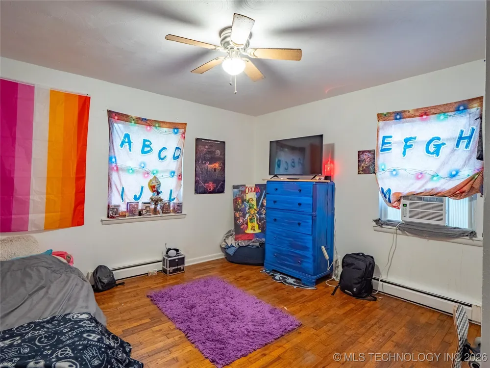 809 Carbon Avenue Hartshorne, OK 74547