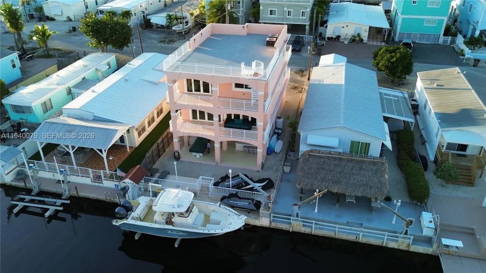 1516 Aqueduct Ln #1 Key Largo, FL 33037
