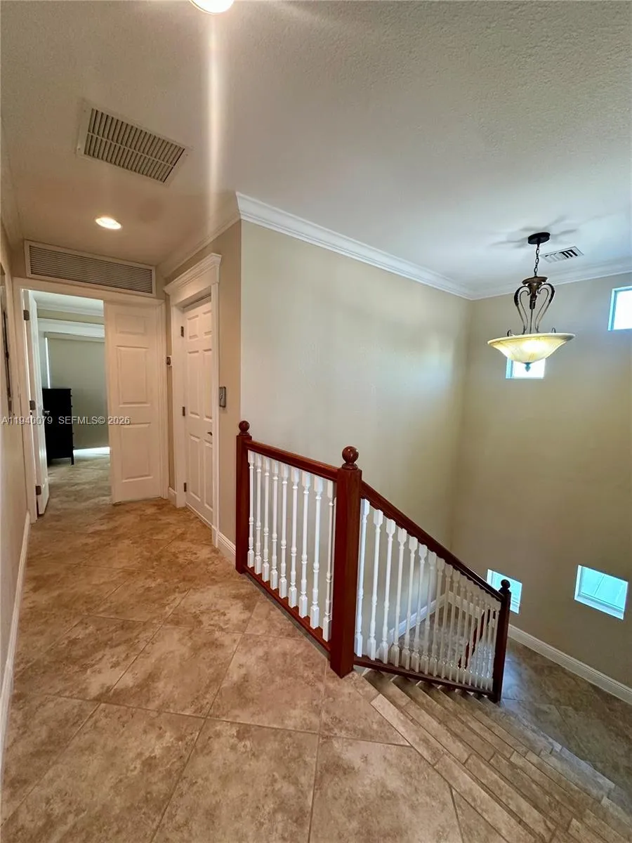 1516 Aqueduct Ln #1 Key Largo, FL 33037