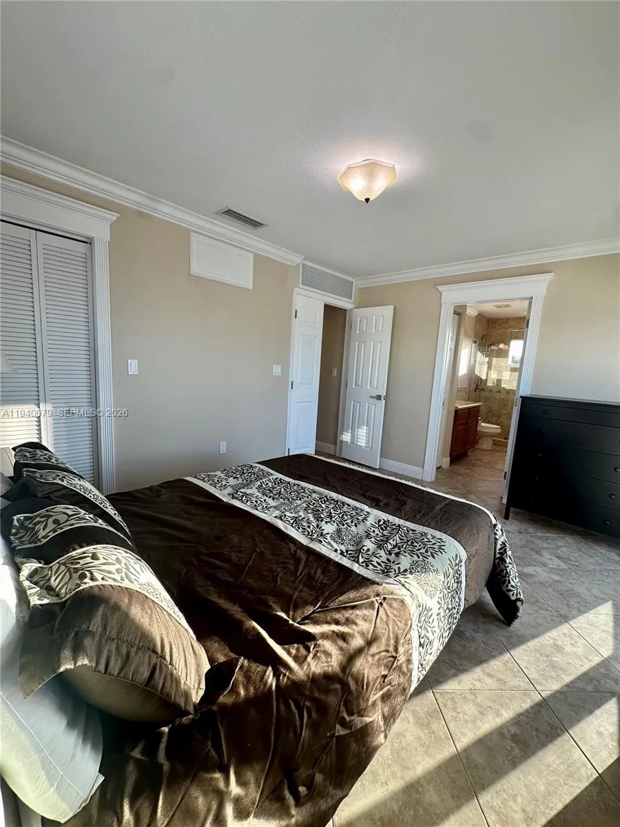 1516 Aqueduct Ln #1 Key Largo, FL 33037