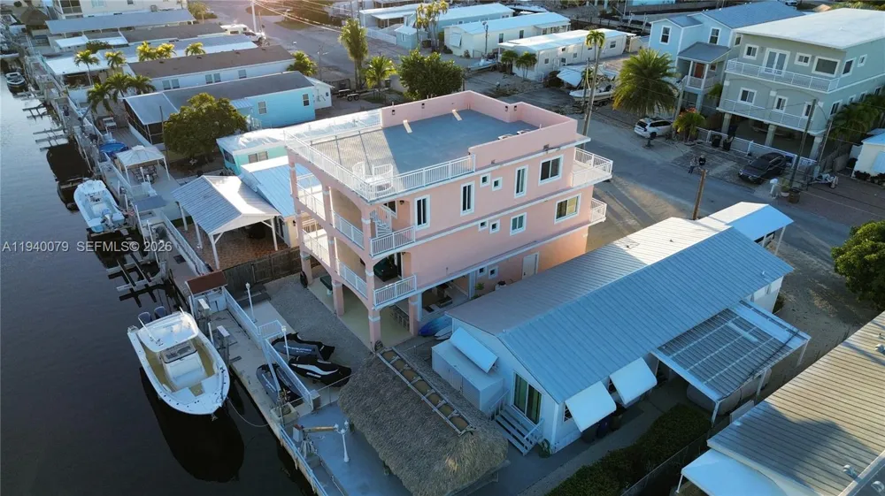 1516 Aqueduct Ln #1 Key Largo, FL 33037