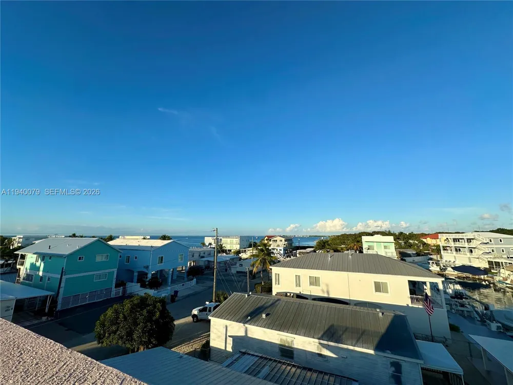 1516 Aqueduct Ln #1 Key Largo, FL 33037