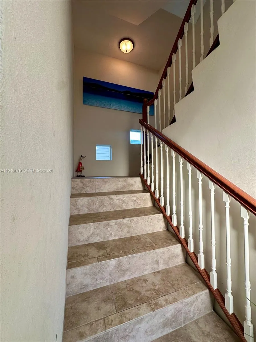 1516 Aqueduct Ln #1 Key Largo, FL 33037