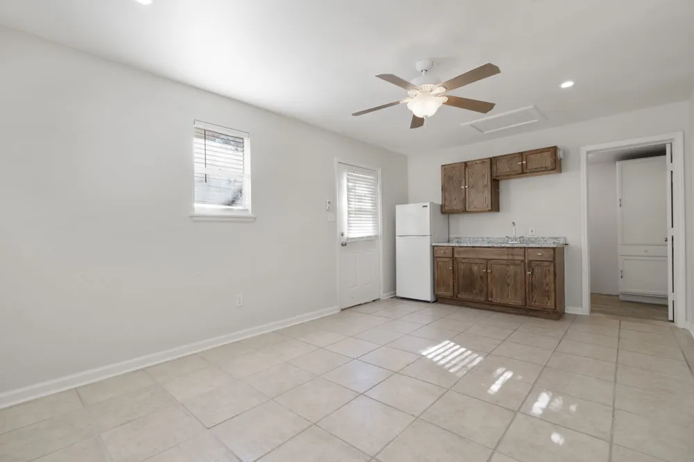 2058 Montell Road Wimberley, TX 78676