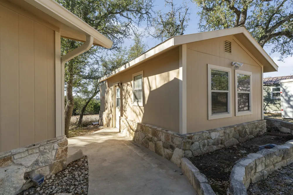 2058 Montell Road Wimberley, TX 78676