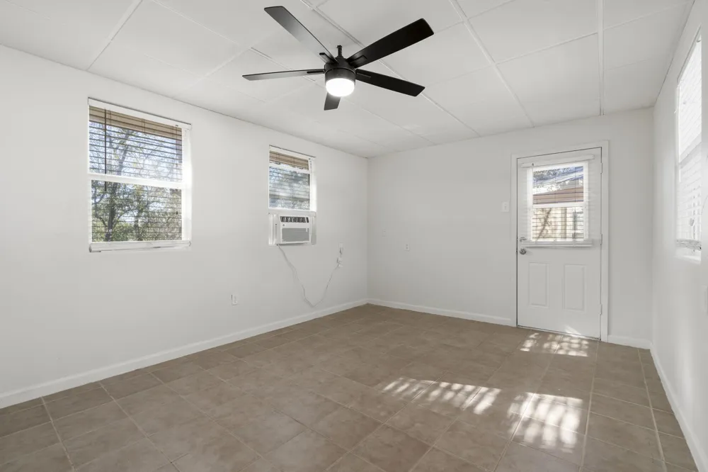 2058 Montell Road Wimberley, TX 78676