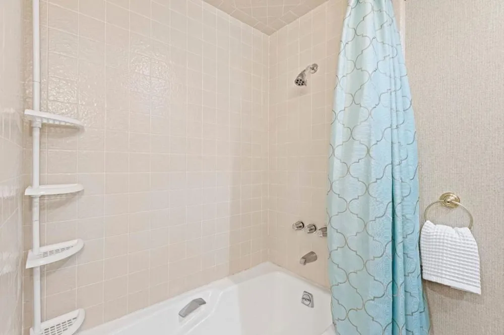 6915 Redwood Retreat Road Gilroy, CA 95020
