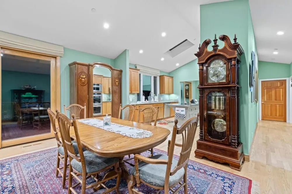 6915 Redwood Retreat Road Gilroy, CA 95020
