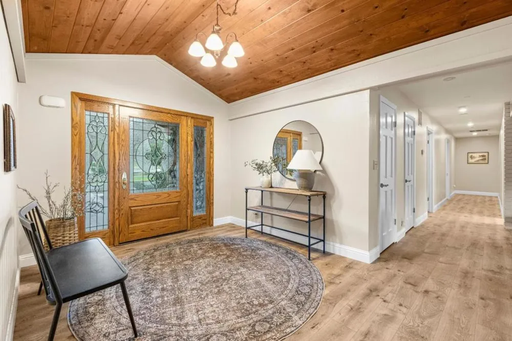 6915 Redwood Retreat Road Gilroy, CA 95020