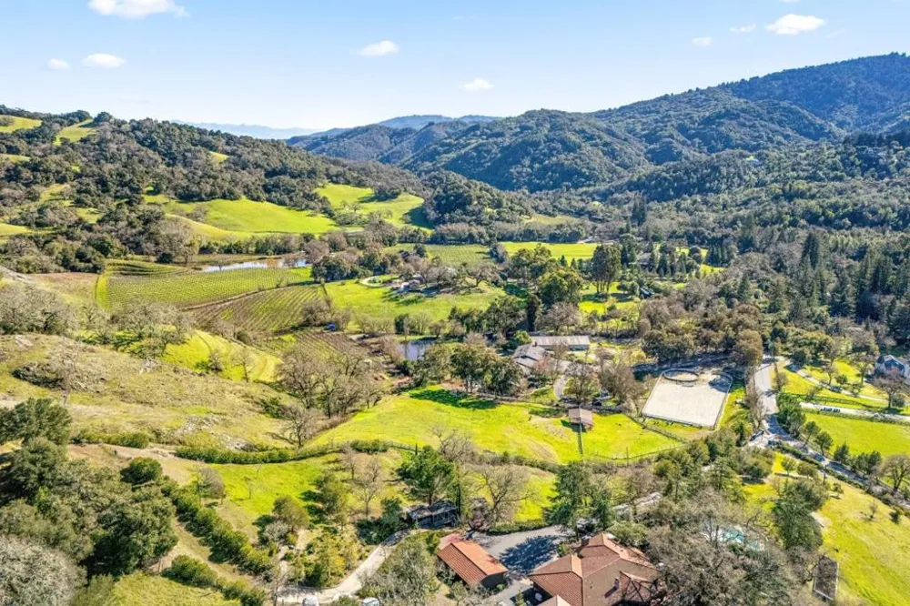 6915 Redwood Retreat Road Gilroy, CA 95020