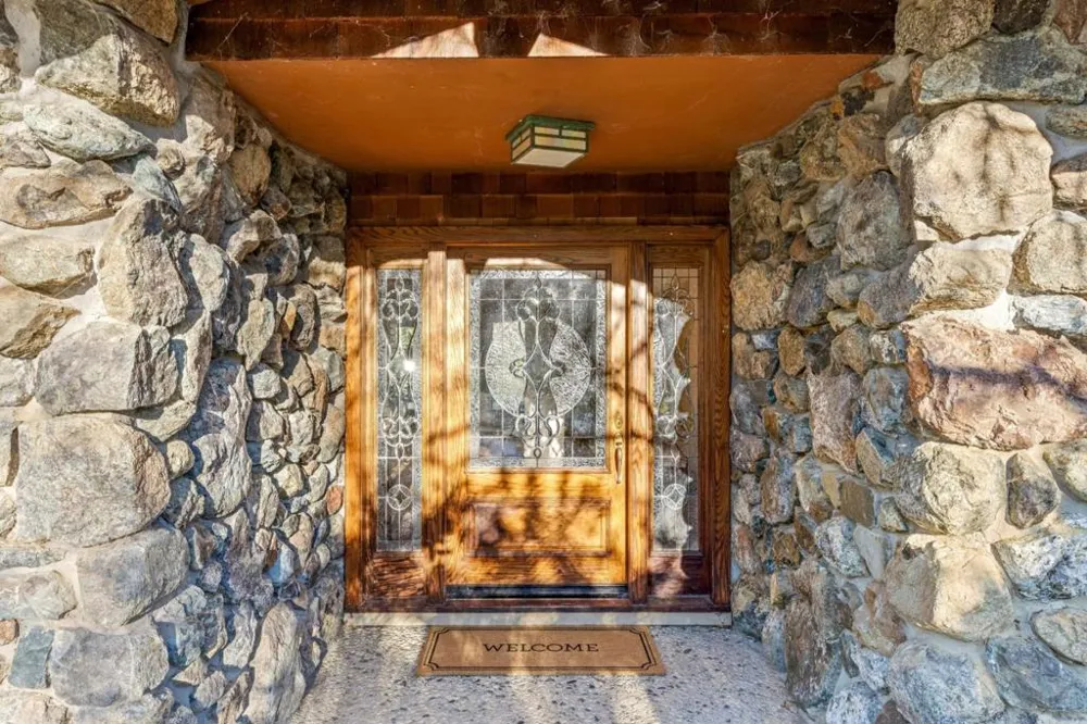 6915 Redwood Retreat Road Gilroy, CA 95020