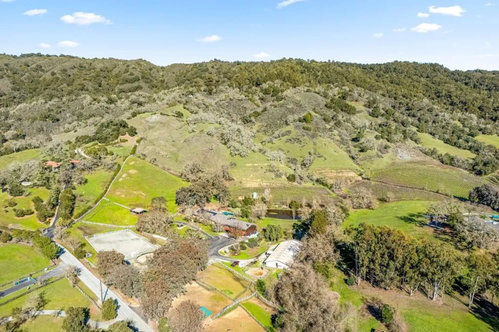 6915 Redwood Retreat Road Gilroy, CA 95020