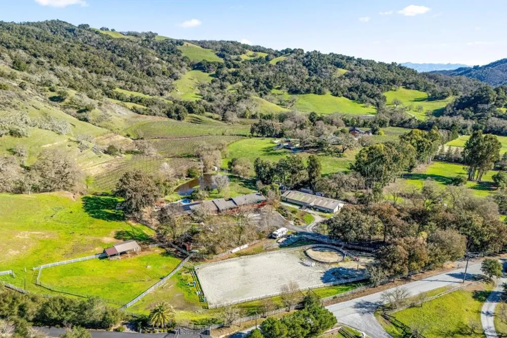 6915 Redwood Retreat Road Gilroy, CA 95020