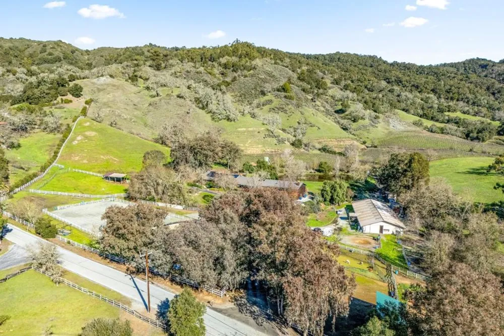 6915 Redwood Retreat Road Gilroy, CA 95020