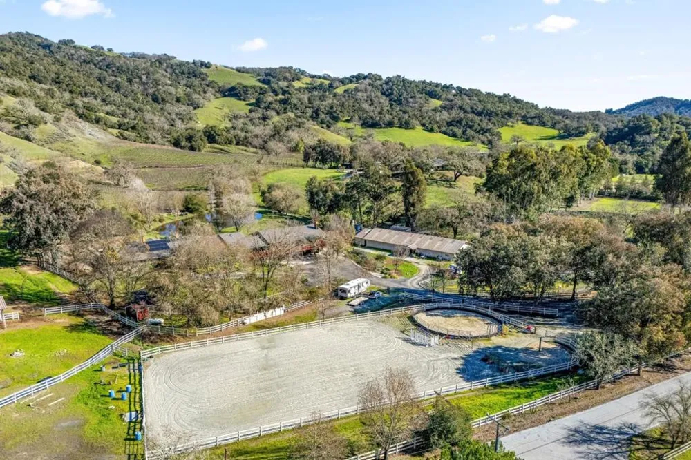 6915 Redwood Retreat Road Gilroy, CA 95020