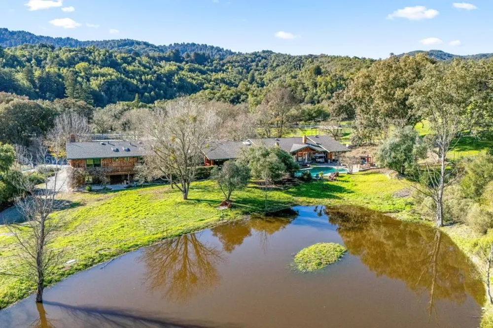 6915 Redwood Retreat Road Gilroy, CA 95020
