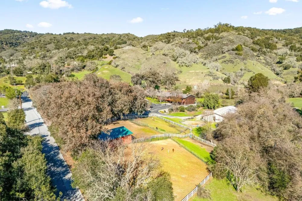 6915 Redwood Retreat Road Gilroy, CA 95020