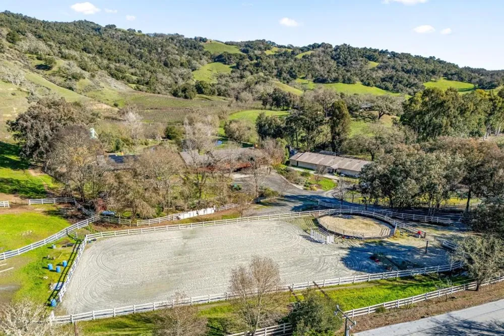 6915 Redwood Retreat Road Gilroy, CA 95020