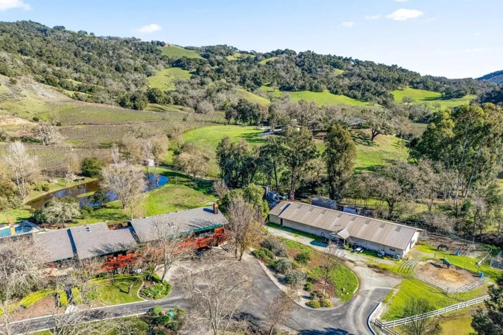 6915 Redwood Retreat Road Gilroy, CA 95020