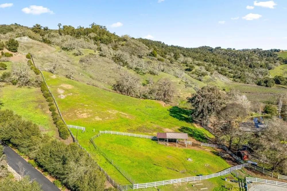 6915 Redwood Retreat Road Gilroy, CA 95020