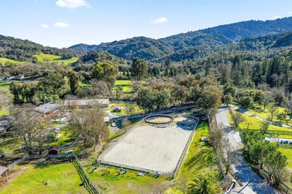 6915 Redwood Retreat Road Gilroy, CA 95020