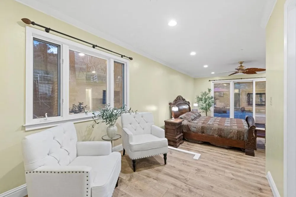 6915 Redwood Retreat Road Gilroy, CA 95020