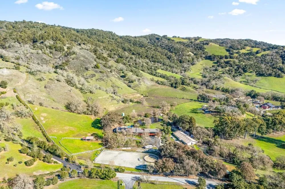 6915 Redwood Retreat Road Gilroy, CA 95020