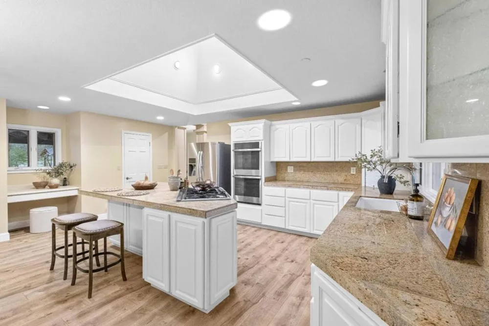 6915 Redwood Retreat Road Gilroy, CA 95020