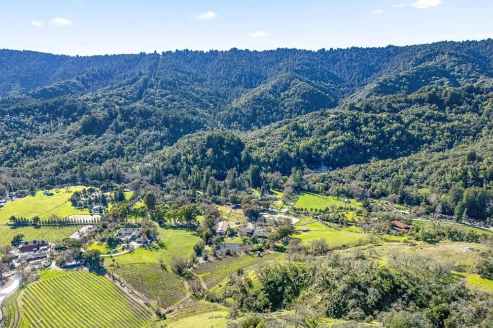 6915 Redwood Retreat Road Gilroy, CA 95020